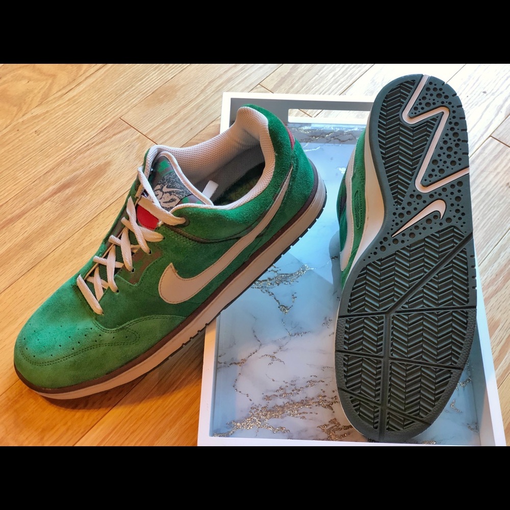 SOLD | Green/white Suede Air Zoom Cush RARE | Nike - Picture 4 of 8